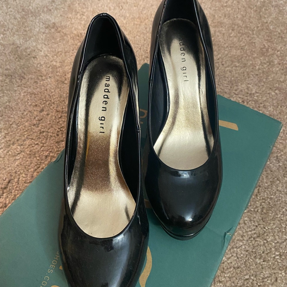 Classic Black Heel
